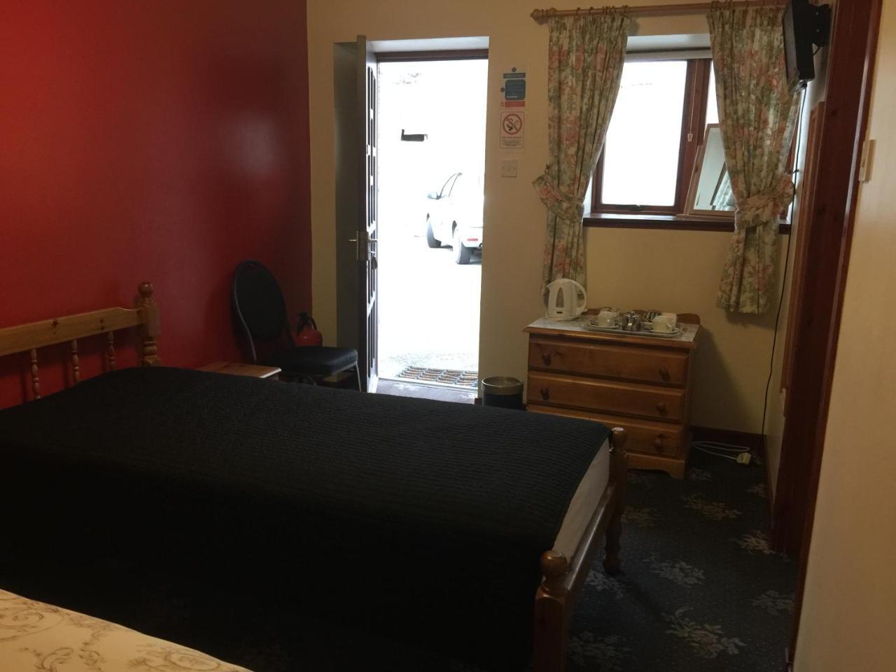 דאפטאון Fife Arms Guest House מראה חיצוני תמונה